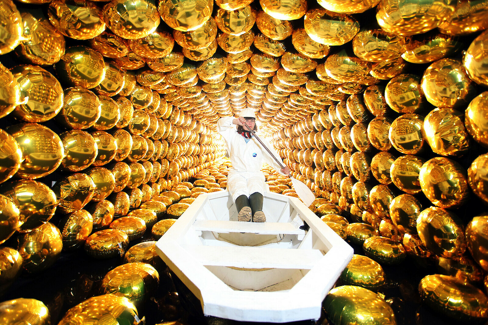 Nelly Ben Hayoun – Stepanian – and super k sonic booum Gold 2. Picture by Chris Foster.