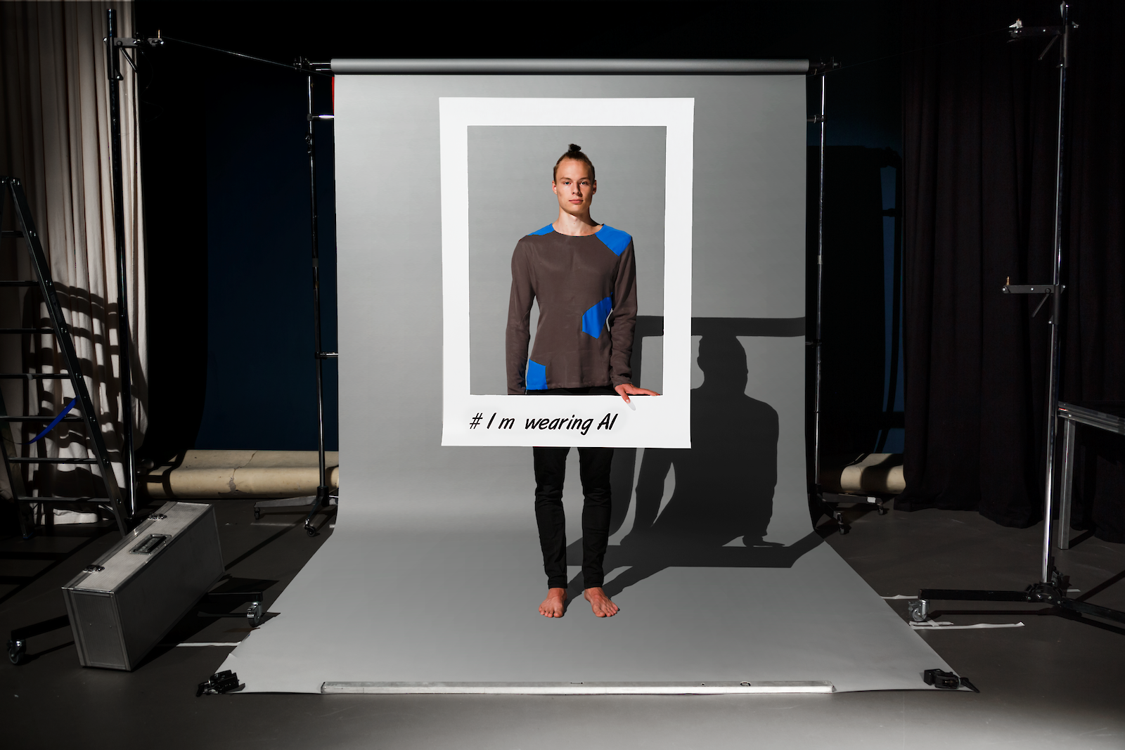Individualised fashion developed with AI. Model: Ruben. Photo: Christian Witt. © Verena Ziegler, Dr. Frauke Link.