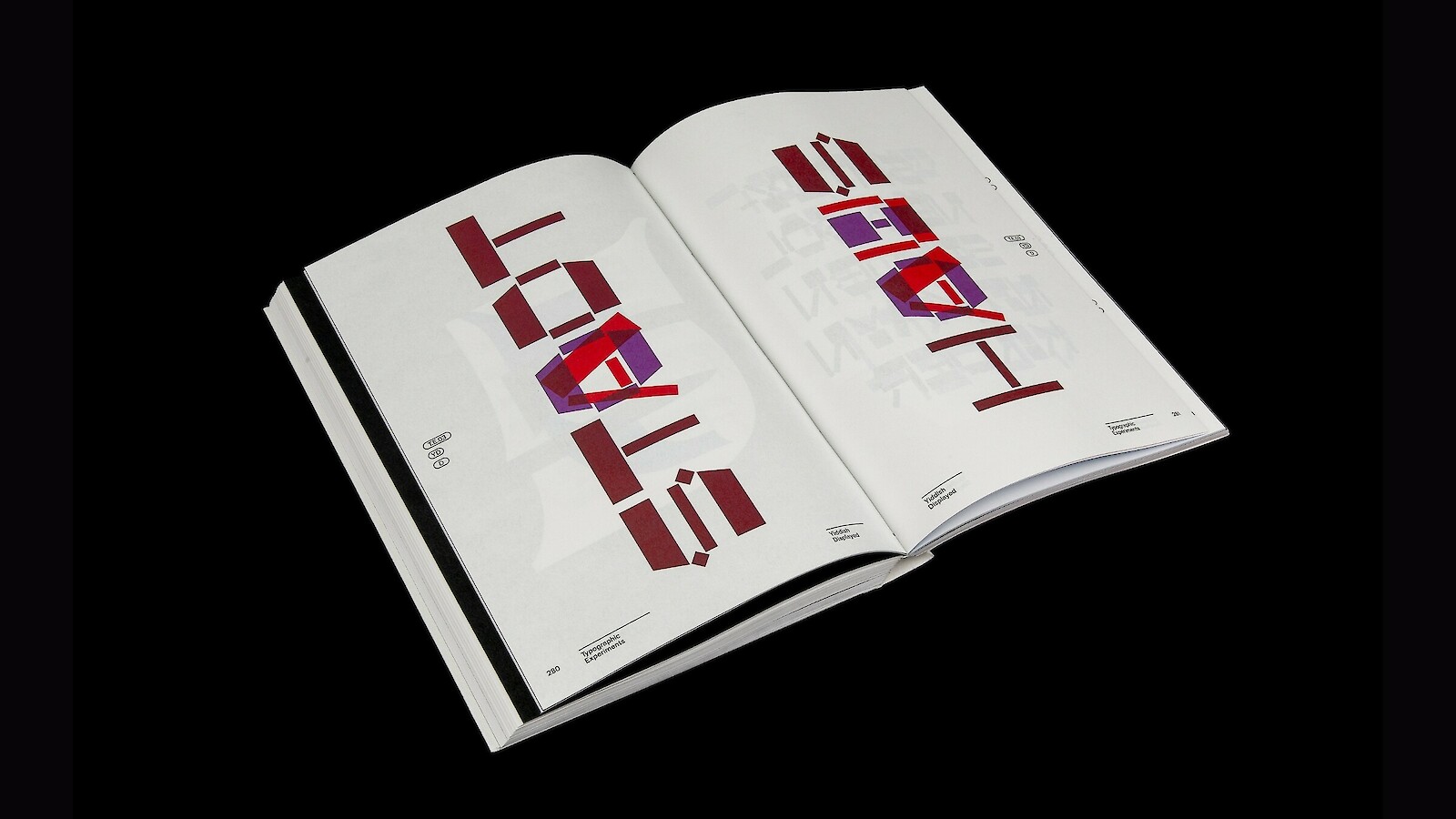 Spread from the 4th part of the publication, Yiddish and German words compared visually.