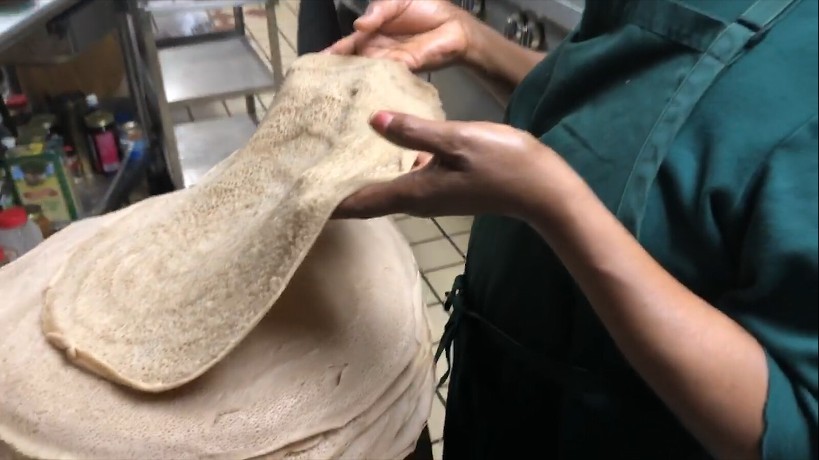 «Ferenj». © Ainslee Alem Robson.