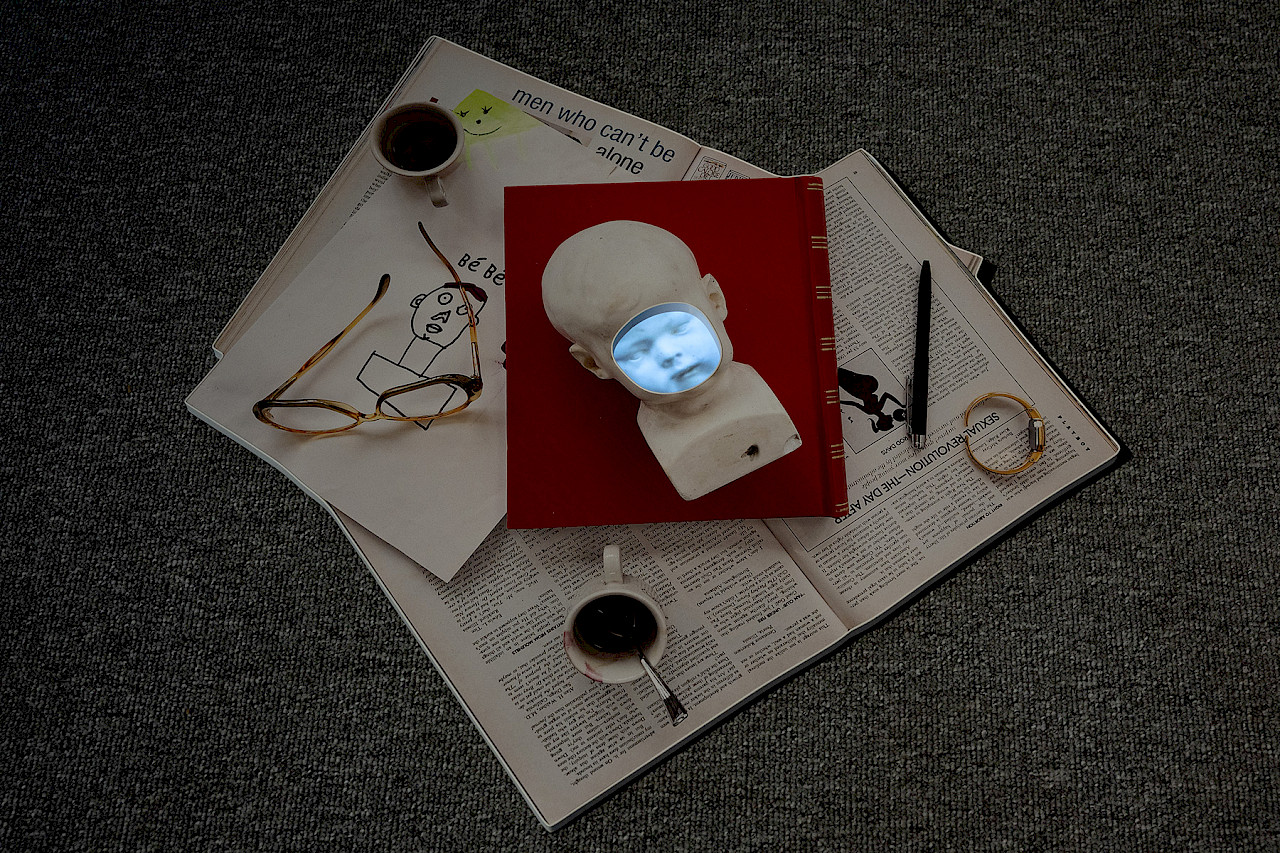 «Baby’s Dilemma» at the Swiss Art Awards, 2023. © Gina Folly.