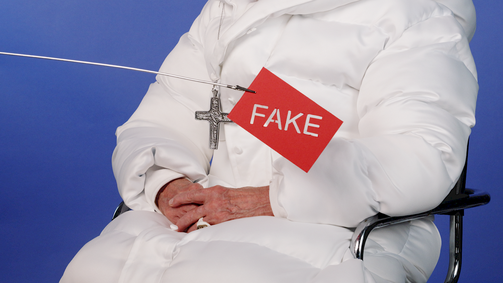 Still from «Anatomy of Non-Fact», close up of the Balenciaga Pope identified as a fake. © Martyna Marciniak.